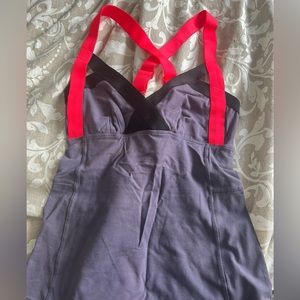 Community (Aritzia) Work Out Top Size XS